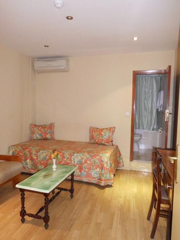 Hotel Larbelo Coimbra Værelse billede